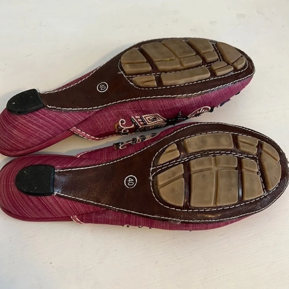 HYND Beaded & Embroidered Oriental‎ Slip On shoes women’s size 40